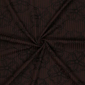 0-23047.101 Seersucker Flowy Embroidery